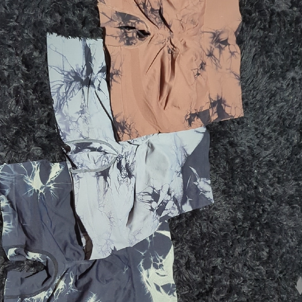 Abstract Patterned Shorts Set - Picture 2 of 2